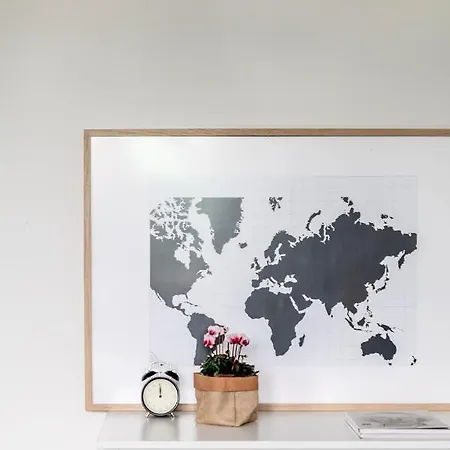 Warsaw-aparts Herbu Janina Szpital * وارسو