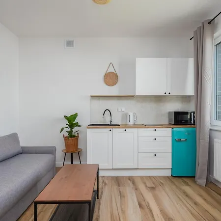 Warsaw-aparts Herbu Janina Szpital * وارسو